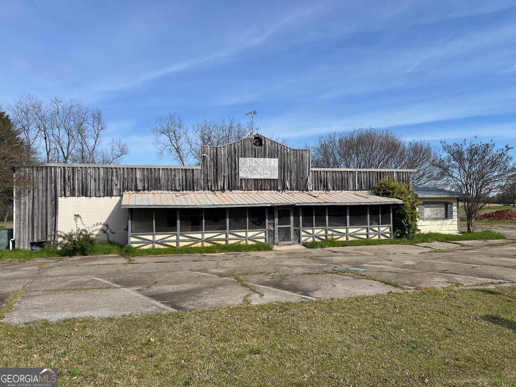 6524 Yatesville Highway Property Photo 2