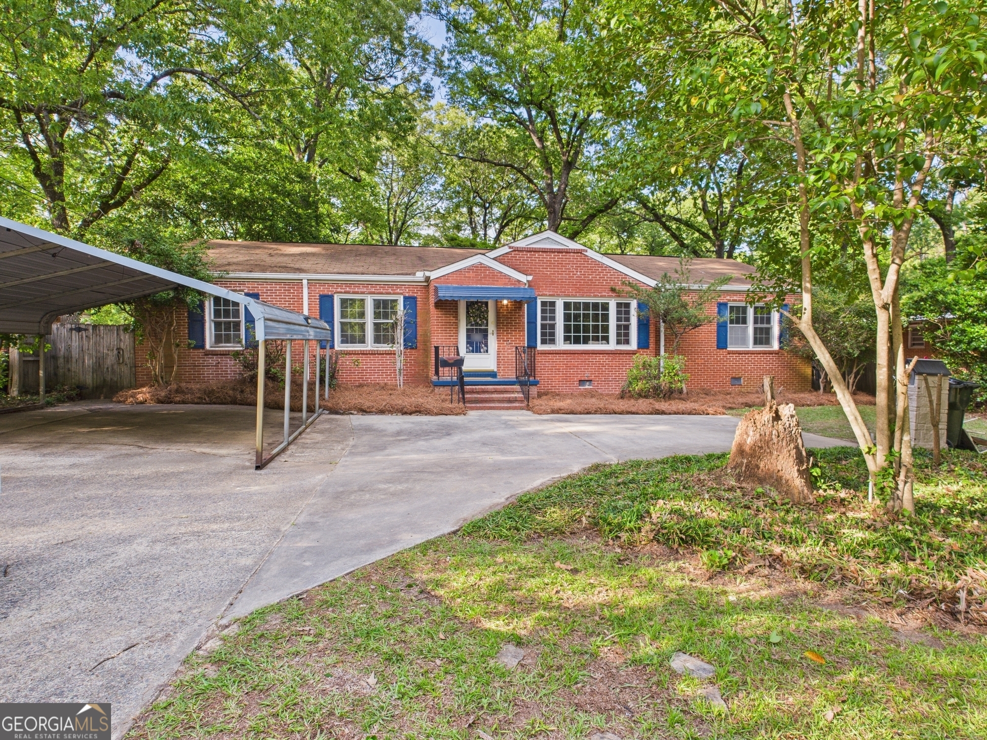 706 Green Street Property Photo 2
