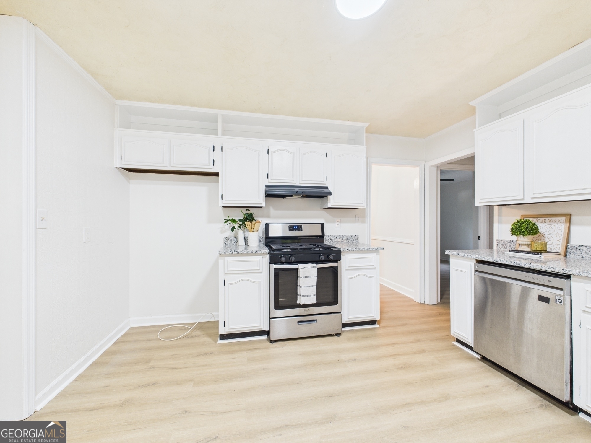 706 Green Street Property Photo 12