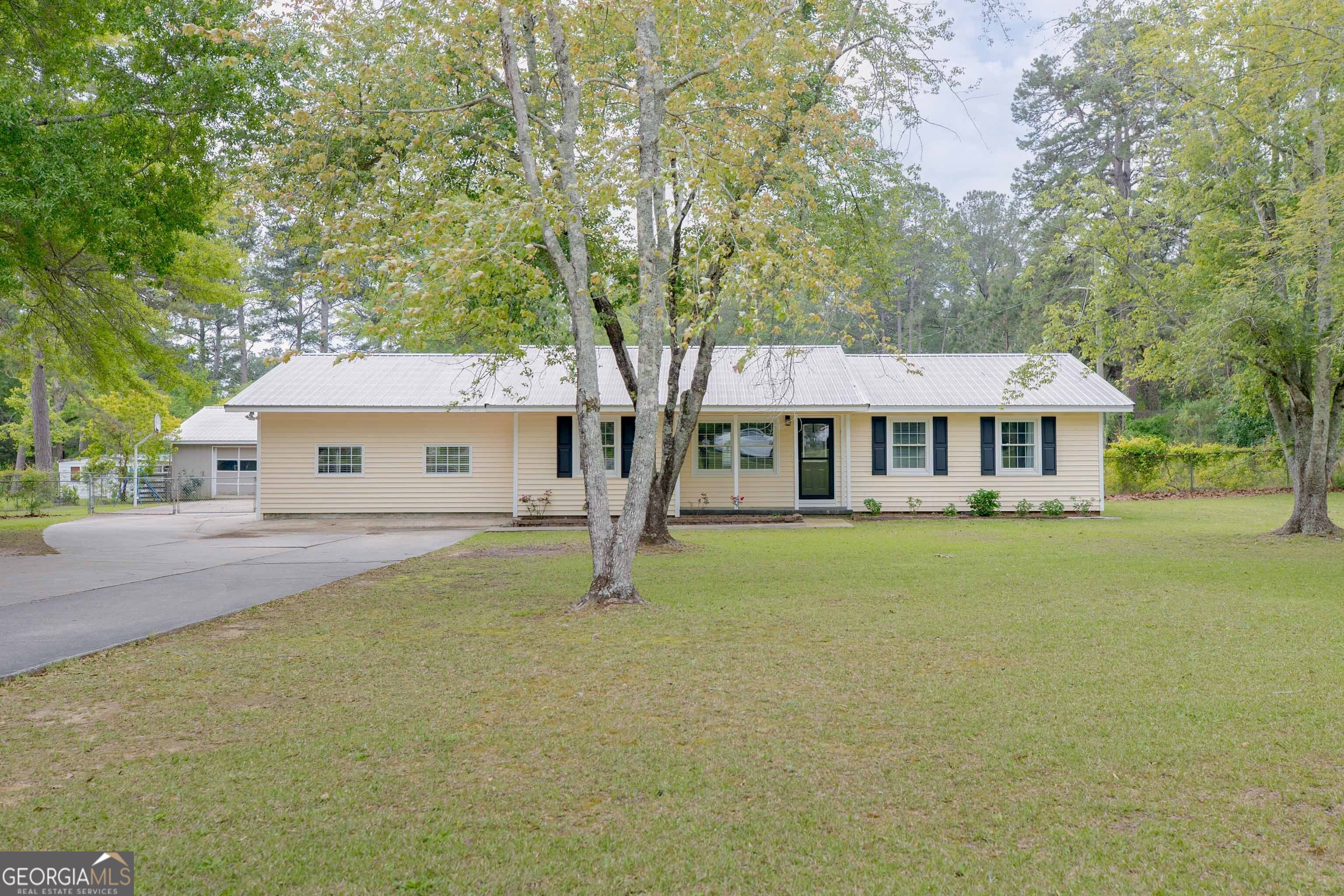 156 Henson Road Property Photo