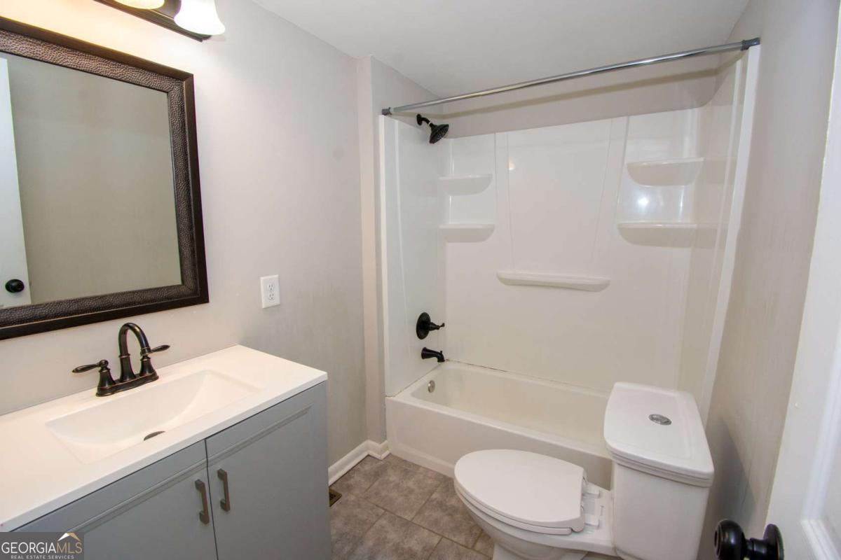 226 Vine Street Property Photo 16