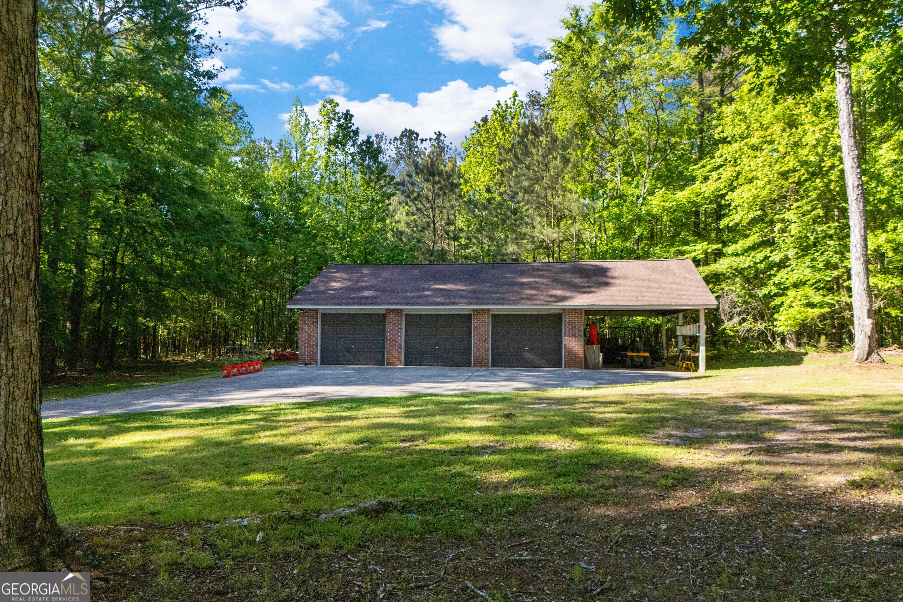 4383 Pool Road Property Photo 6