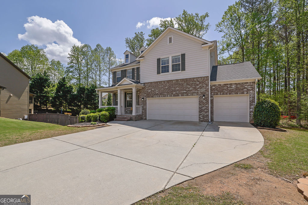 21 Belmore Manor Drive Property Photo 2