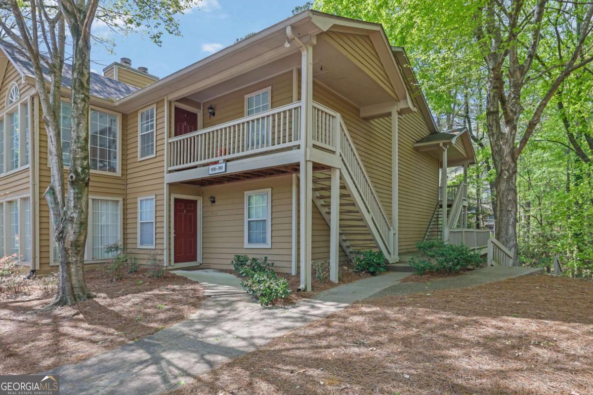 907 Country Park Drive Se Property Photo 1