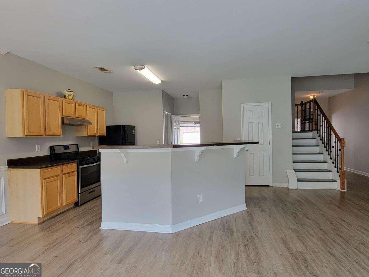 4005 Labrador Way Property Photo 7