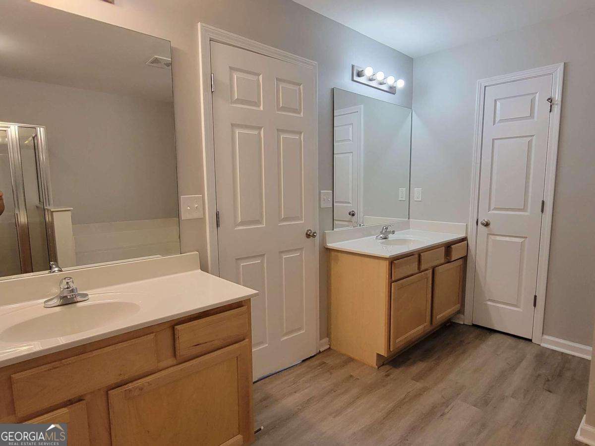 4005 Labrador Way Property Photo 13