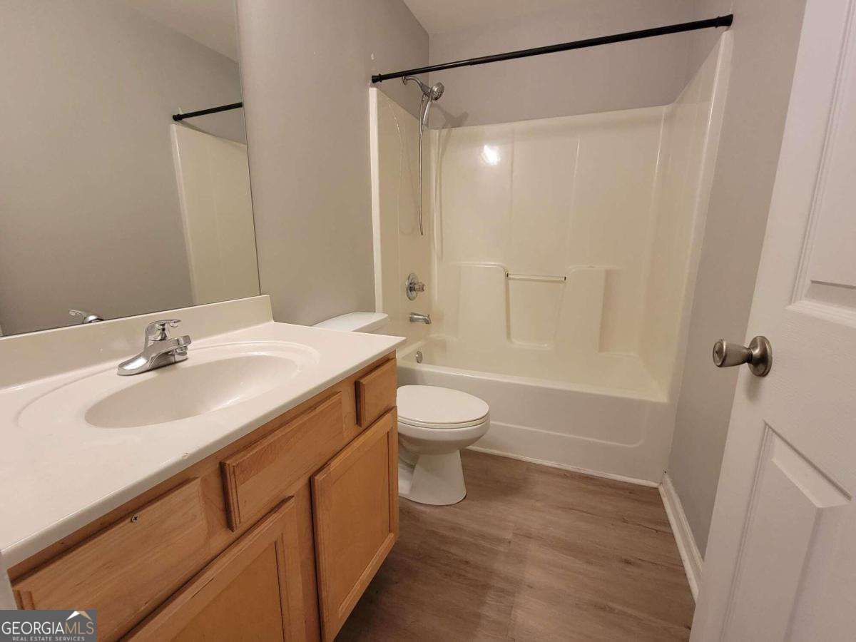 4005 Labrador Way Property Photo 15