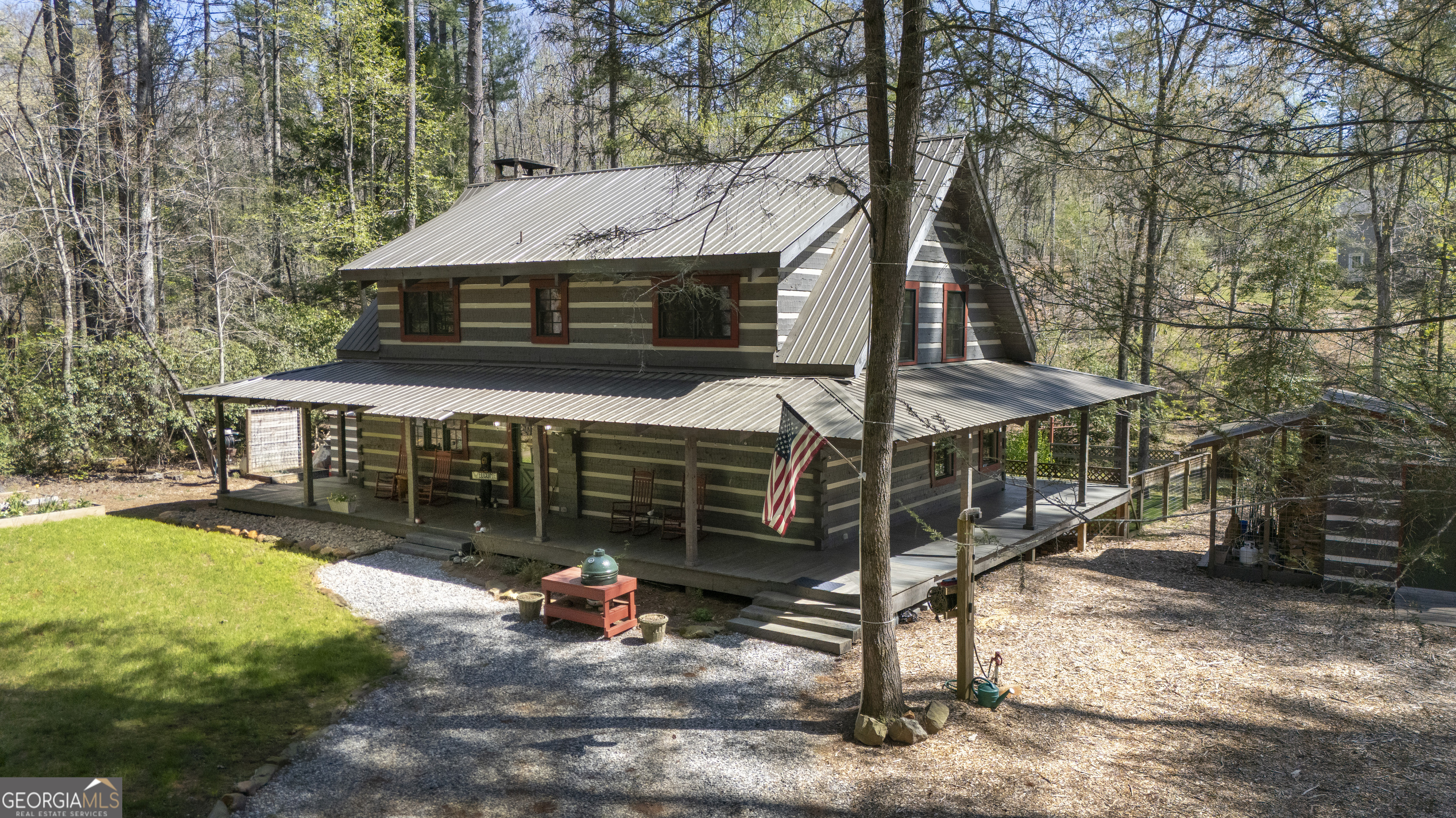 1323 Hooper Road Property Photo 7