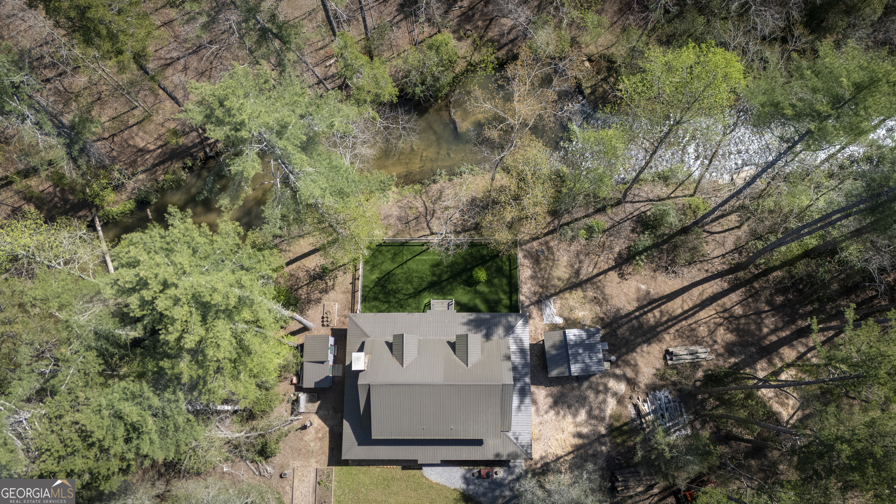 1323 Hooper Road Property Photo 10