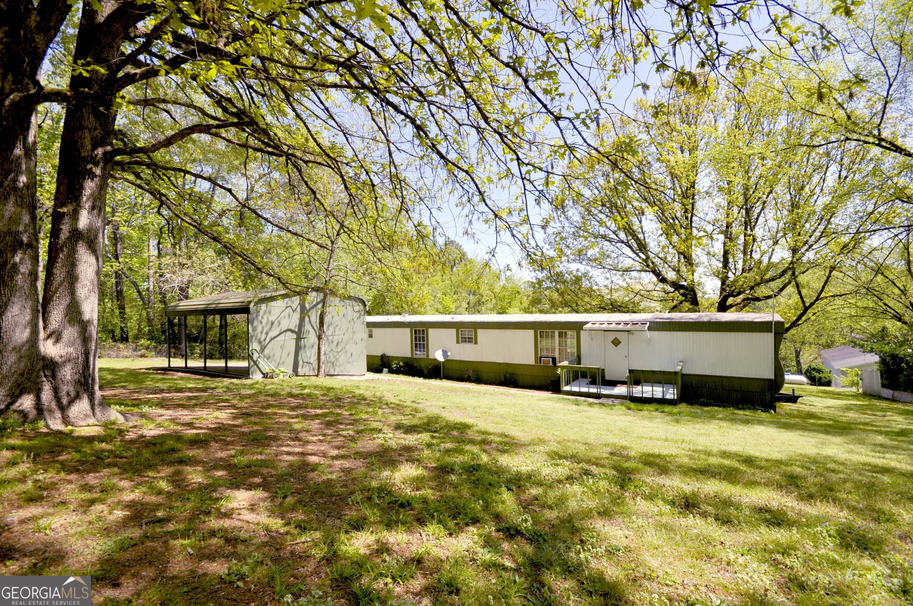 725 Schmidt Road # 1 Property Photo
