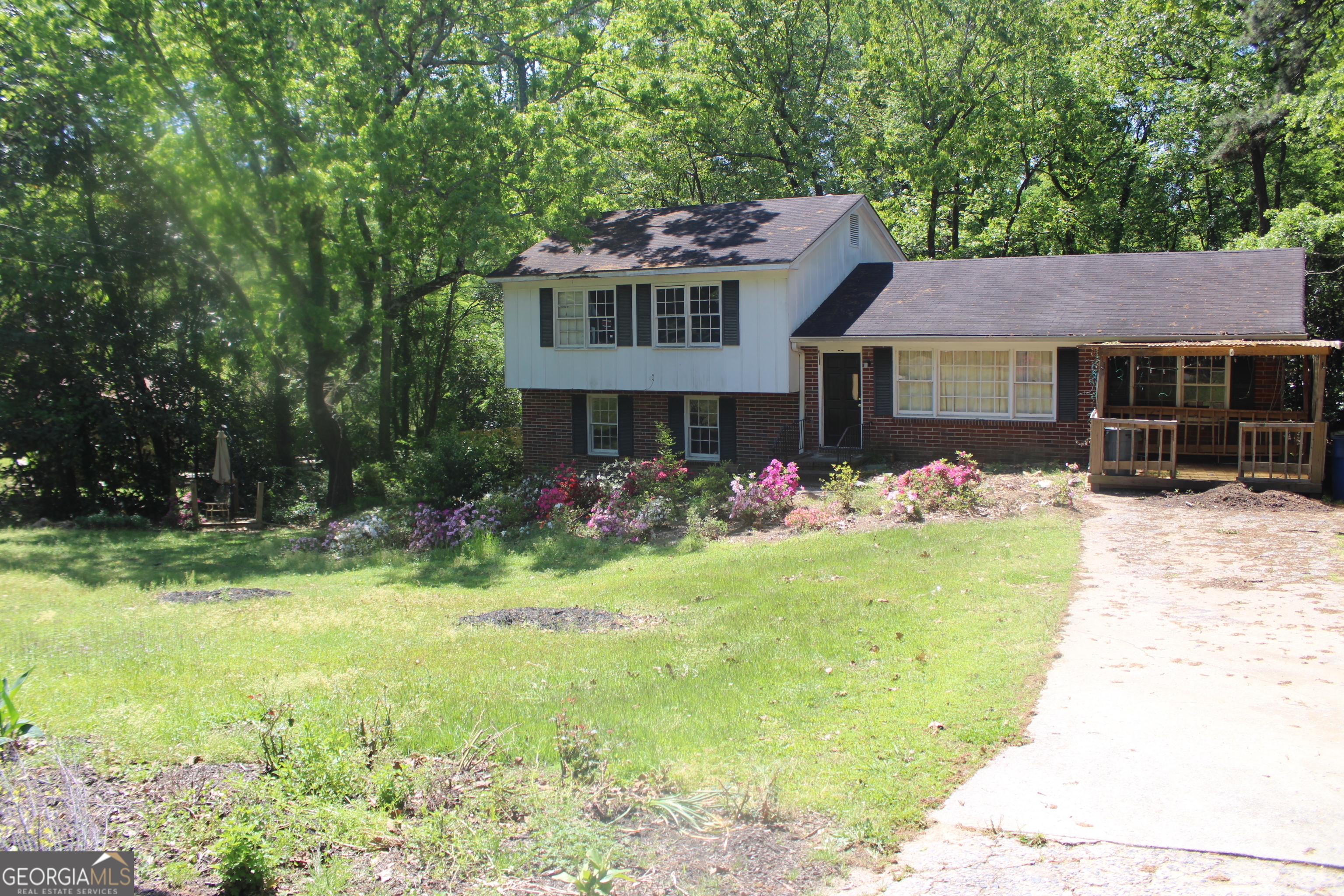 2916 Southshore Drive Property Photo 1