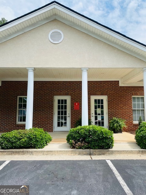 6 Jefferson Parkway Suite C Property Photo 2