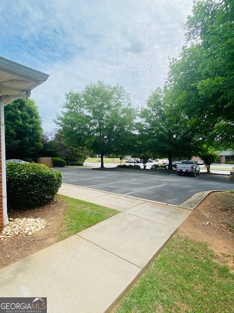 6 Jefferson Parkway Suite C Property Photo 6