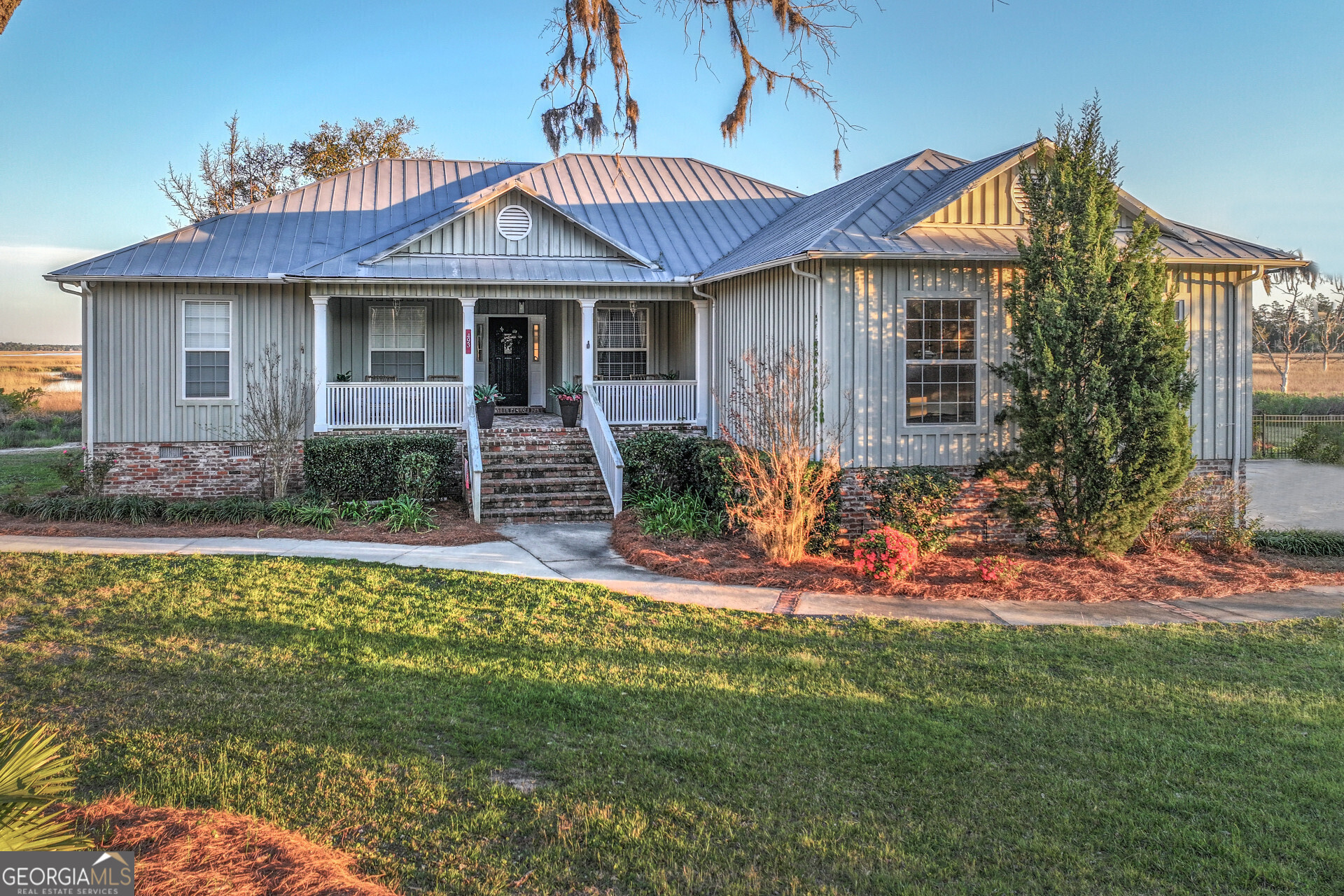 493 Harbor View Drive Property Photo 1
