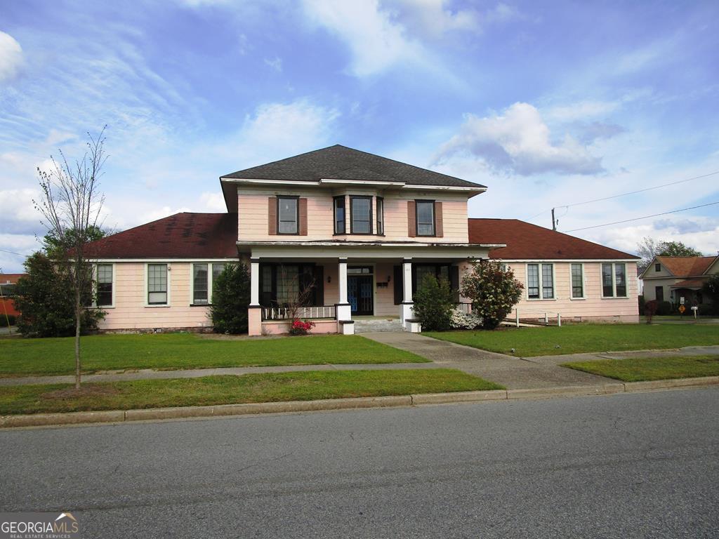 107 Rowe Street Property Photo 1