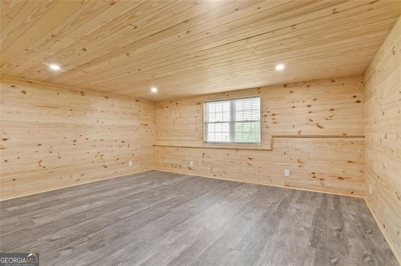 896 Winn Road Property Photo 34