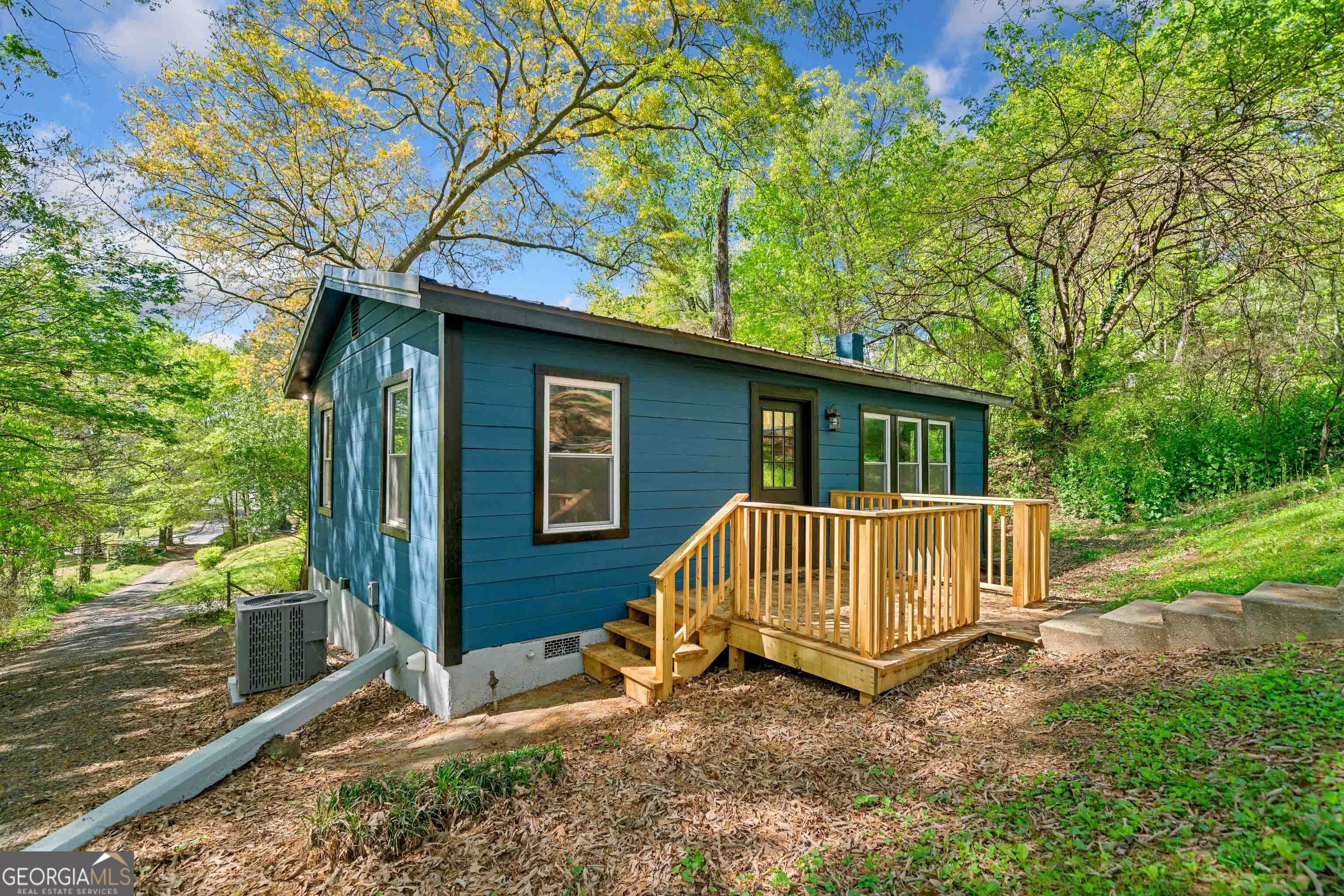 705 Culberson Avenue Property Photo