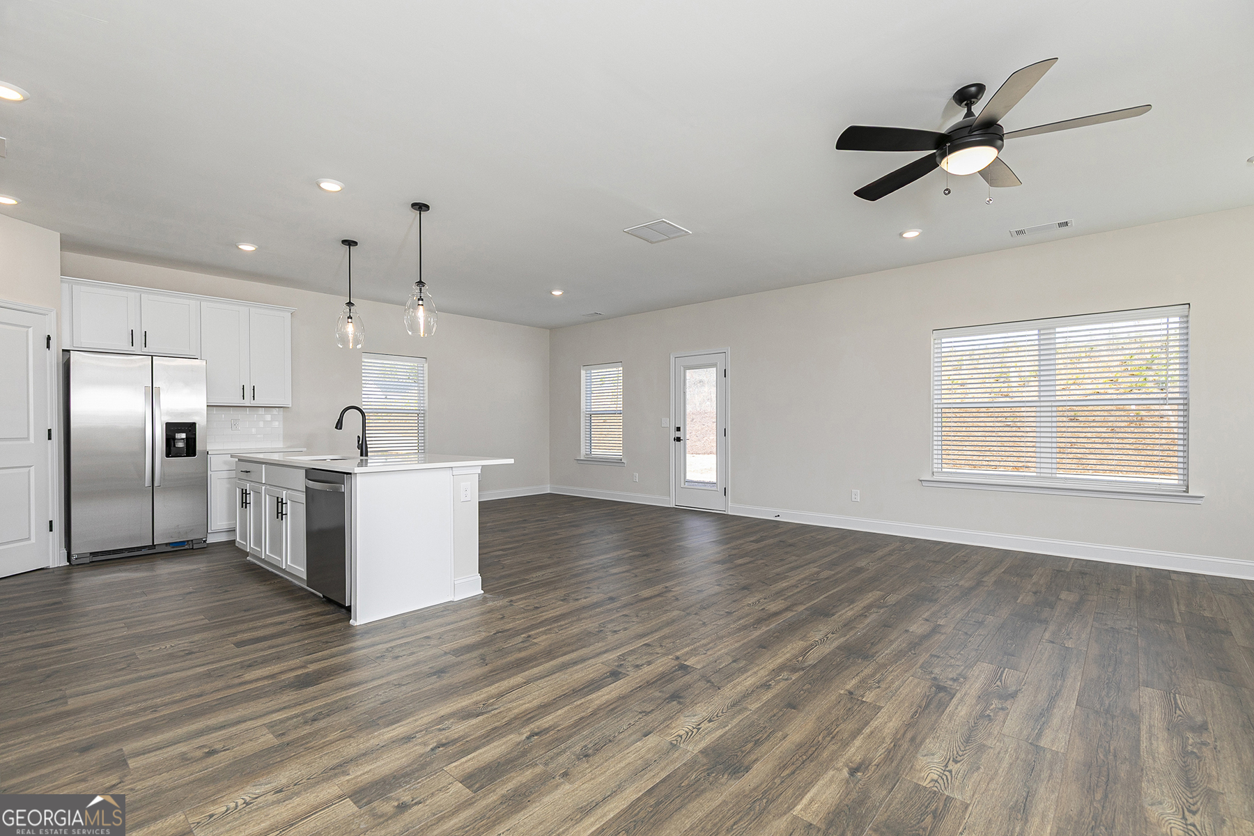 383 Cantrell Drive Property Photo 8