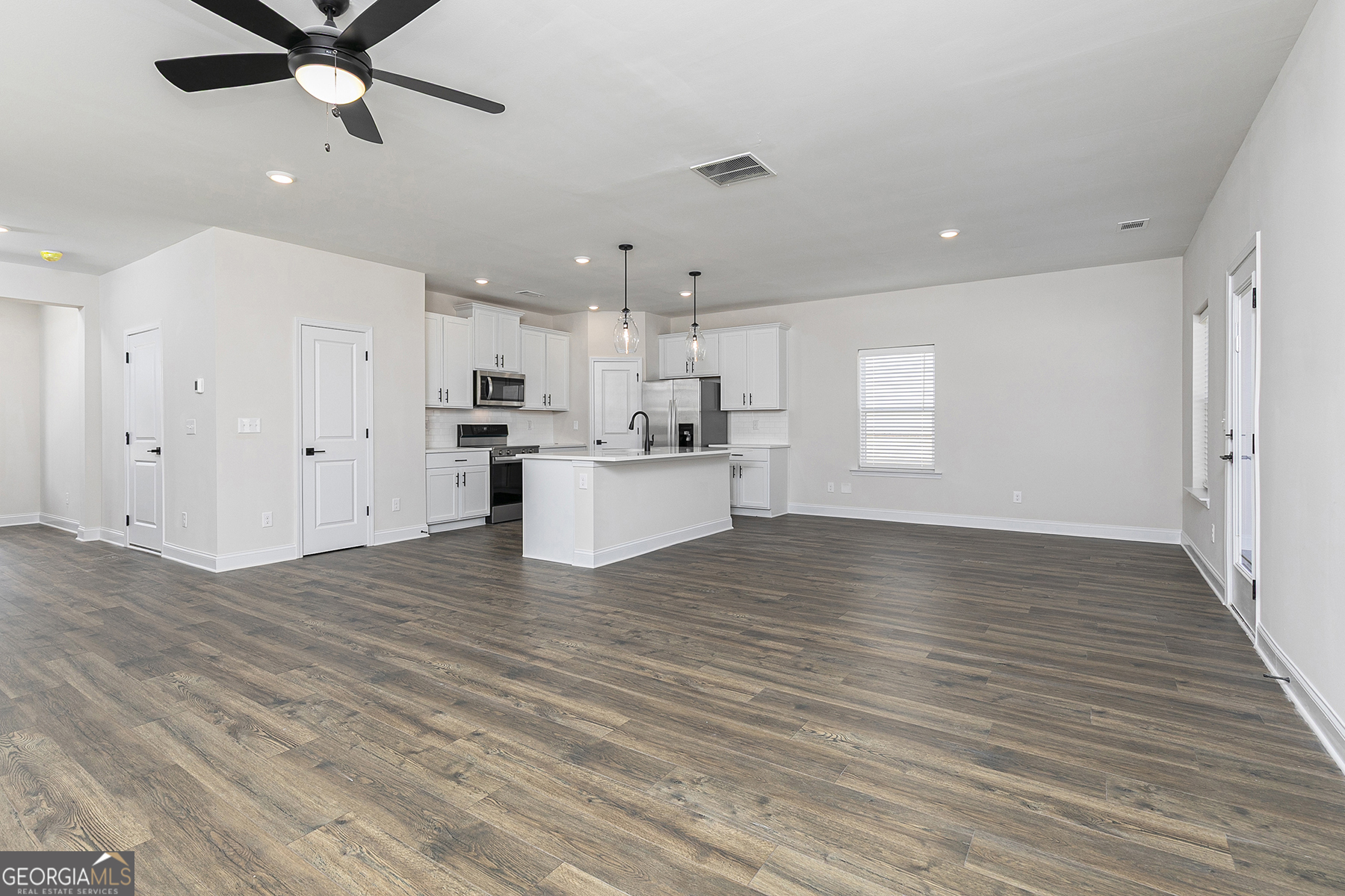 383 Cantrell Drive Property Photo 9