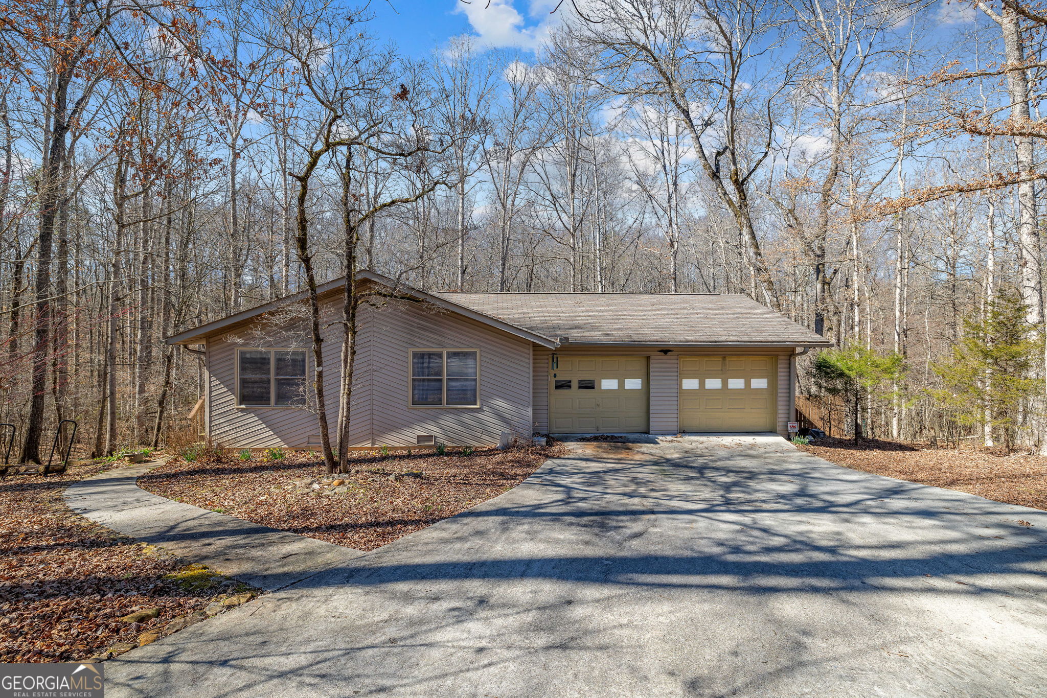 1011 Gold Ridge Road Property Photo