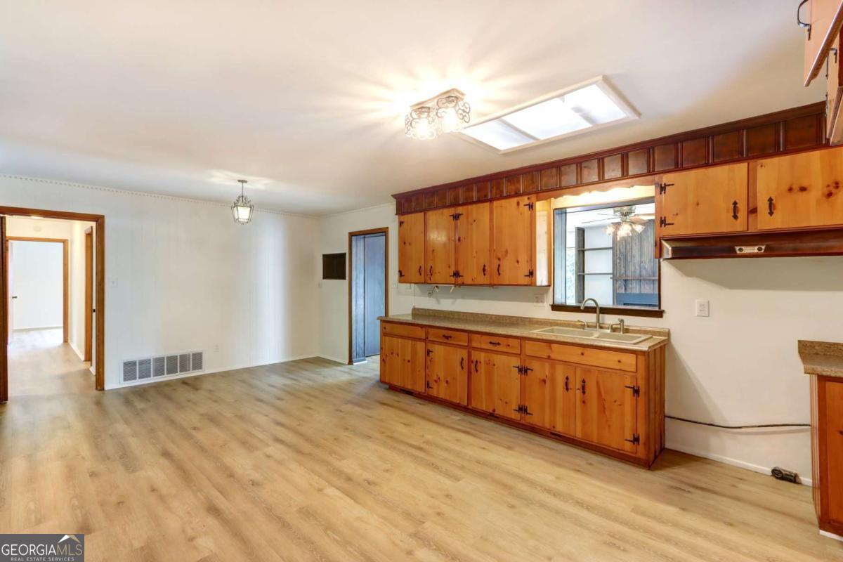 12445 Deerfield Road Property Photo 3
