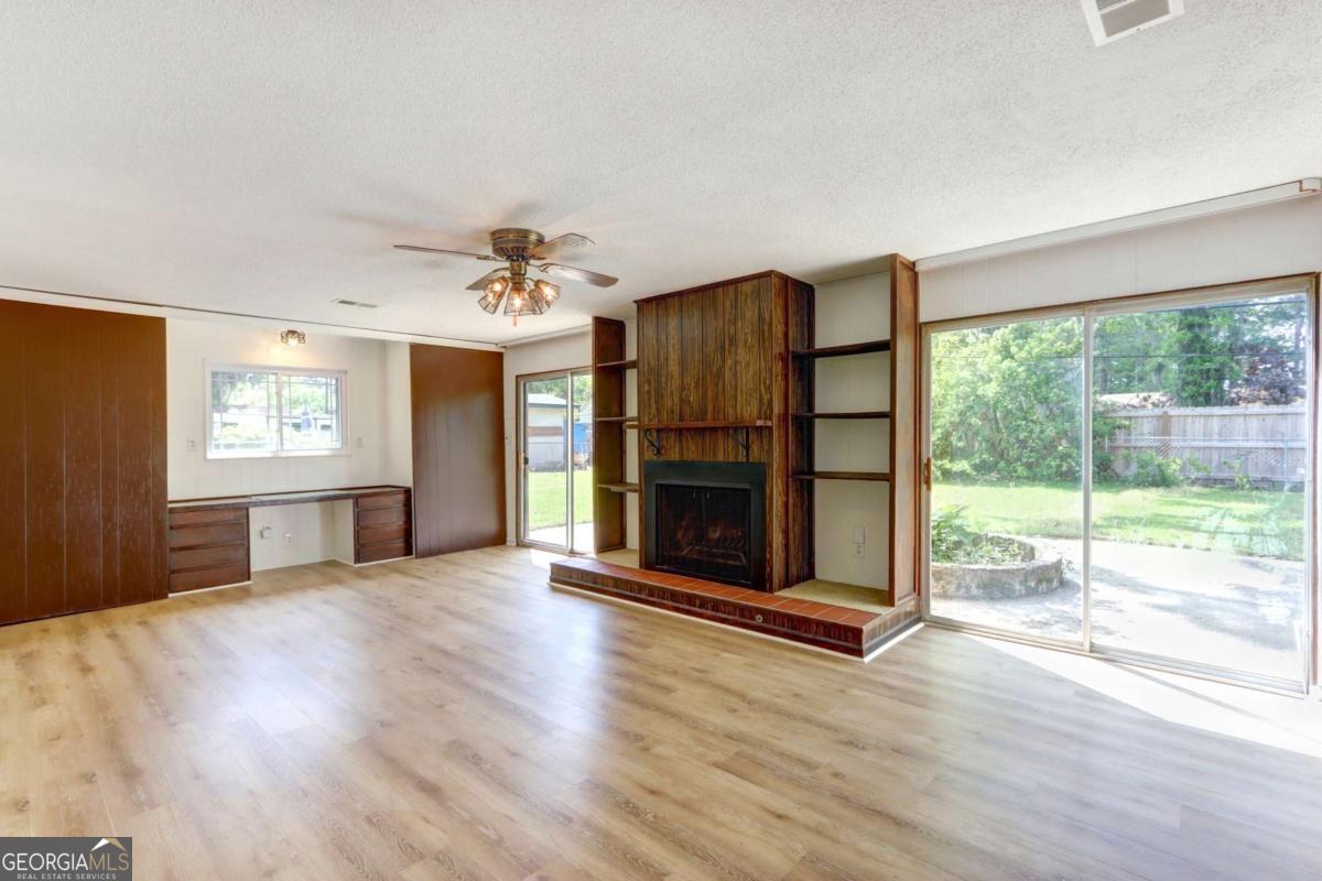 12445 Deerfield Road Property Photo 4