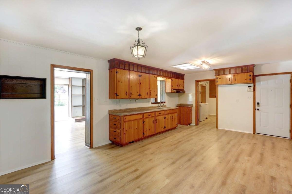 12445 Deerfield Road Property Photo 10