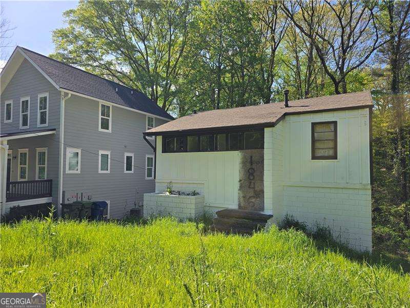 1846 Markone Street Nw Property Photo 2