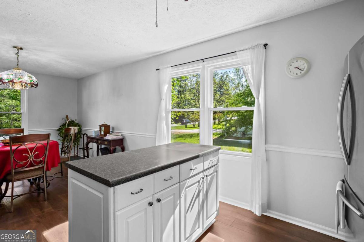 363 Arnold Mill Road Property Photo 10