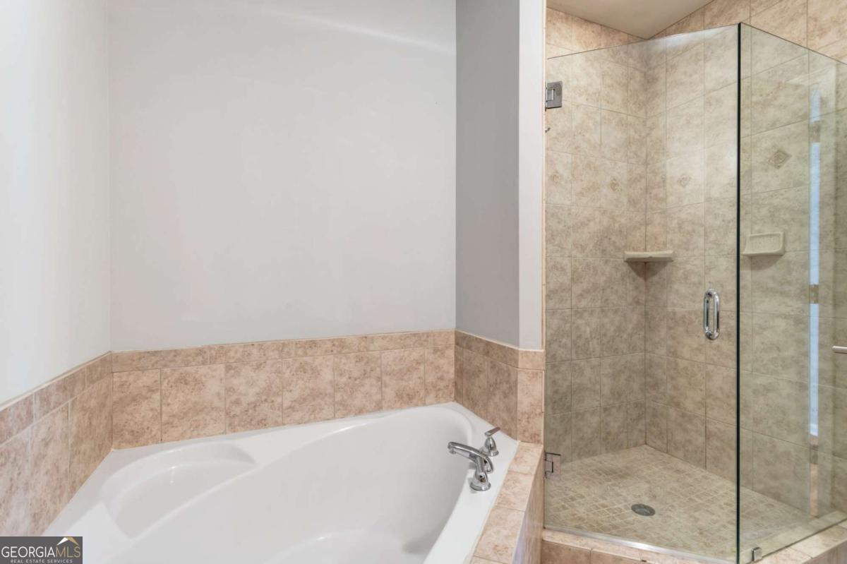 375 Highland Avenue Ne # 1011 Property Photo 26