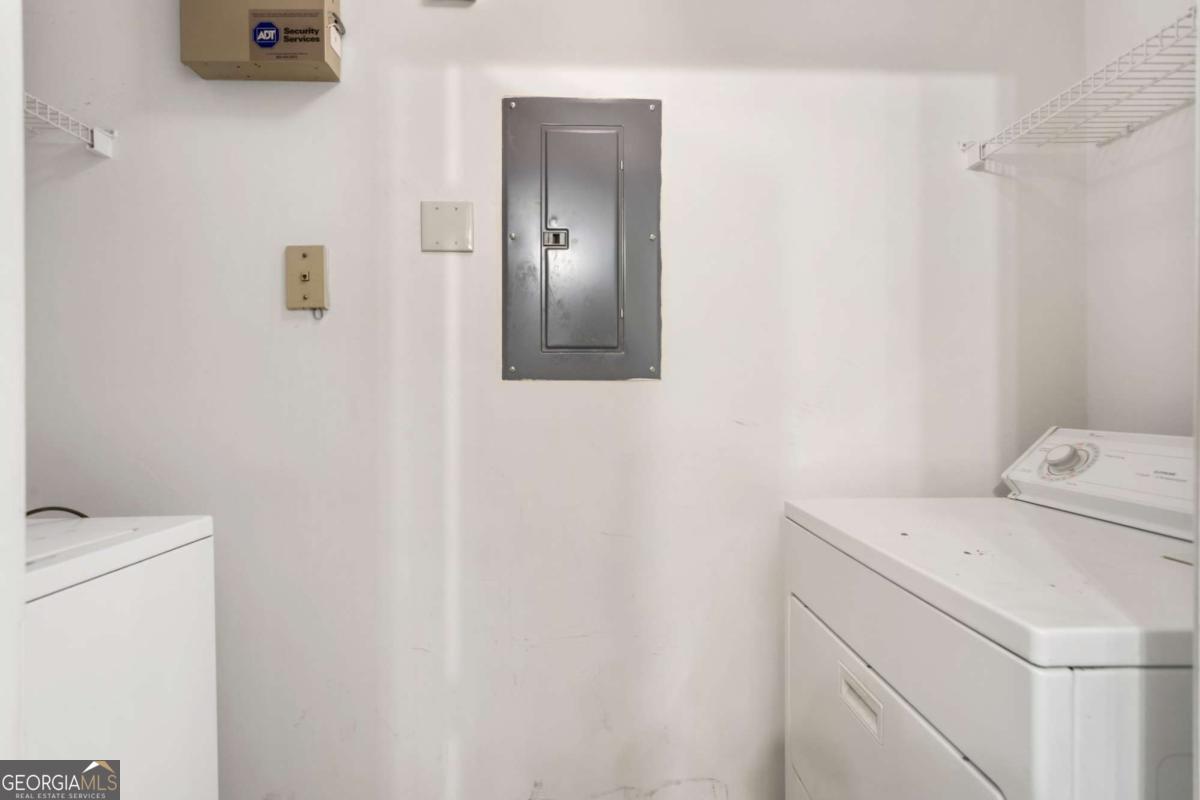 375 Highland Avenue Ne # 1011 Property Photo 33