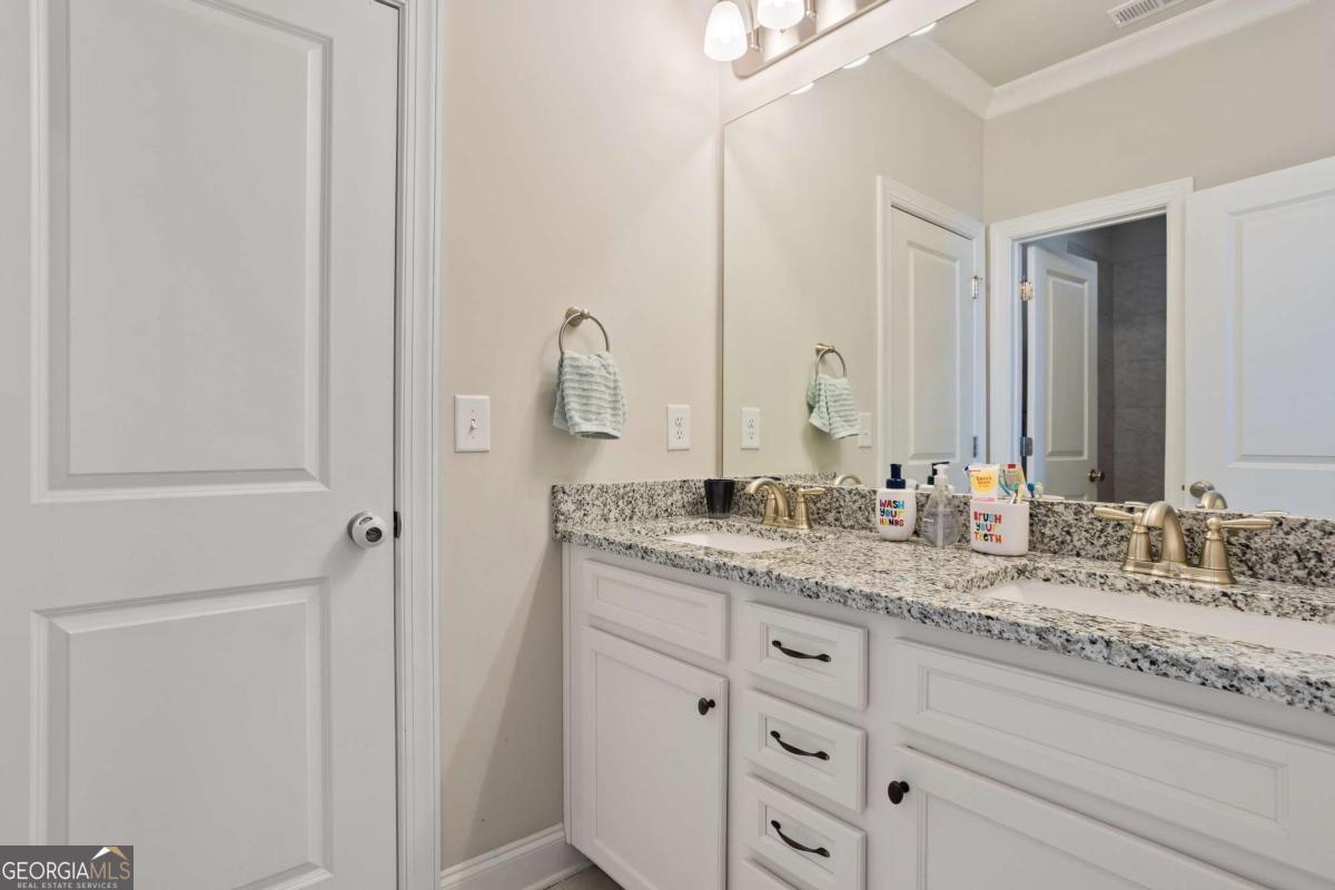518 Coral Street Property Photo 26