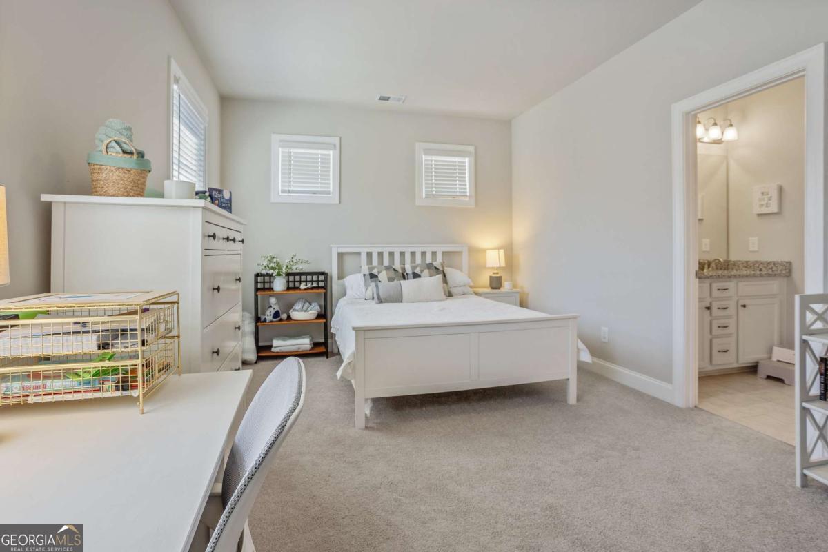 518 Coral Street Property Photo 29