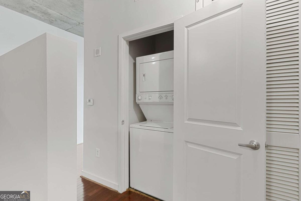 361 17th Street Nw # 1708 Property Photo 8