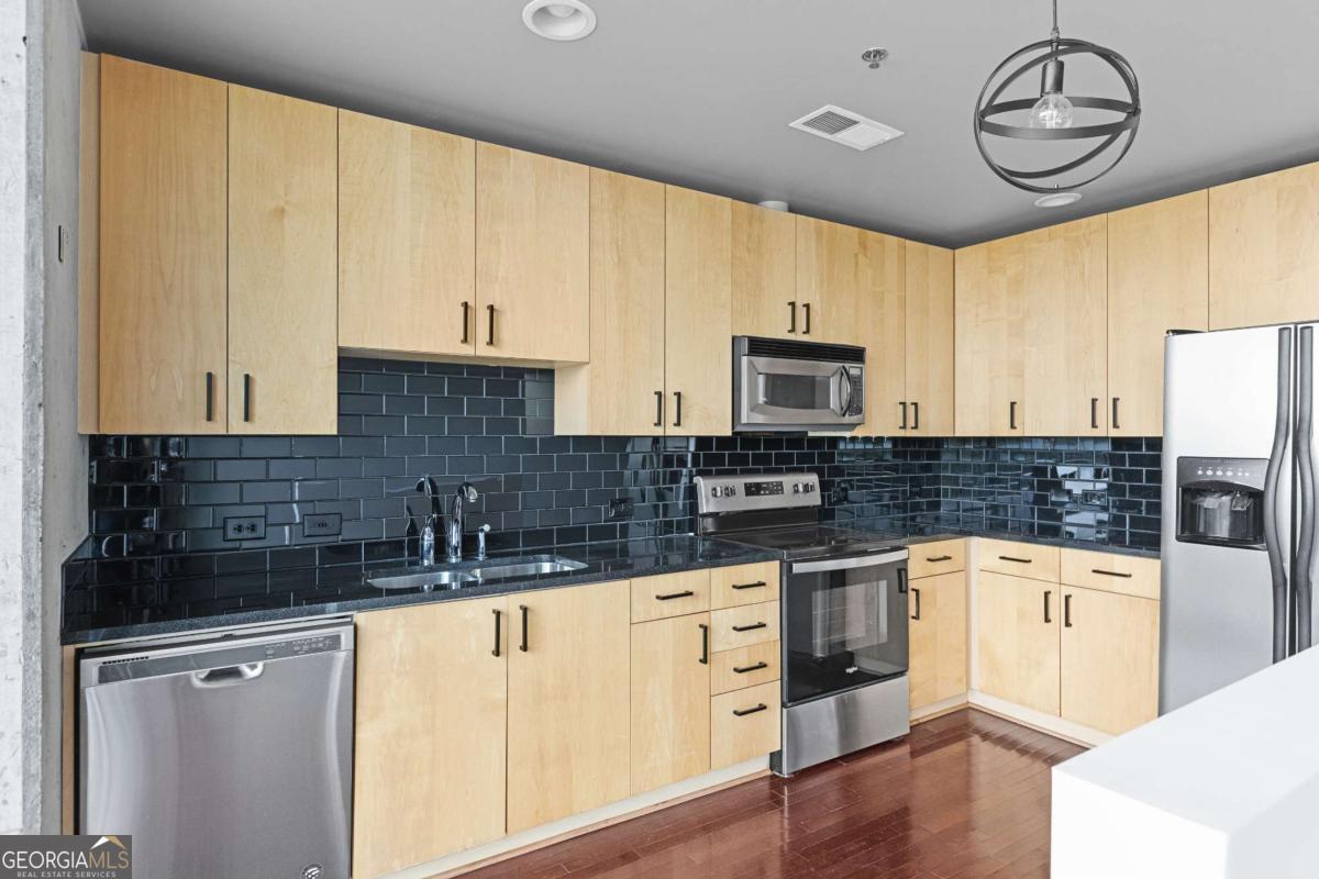 361 17th Street Nw # 1708 Property Photo 12