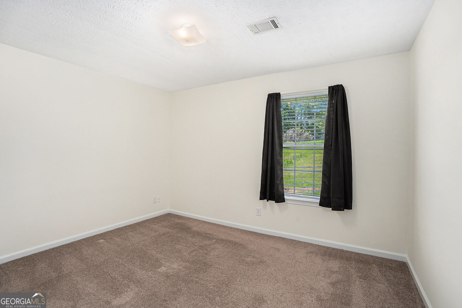 5794 Parks Road Property Photo 7