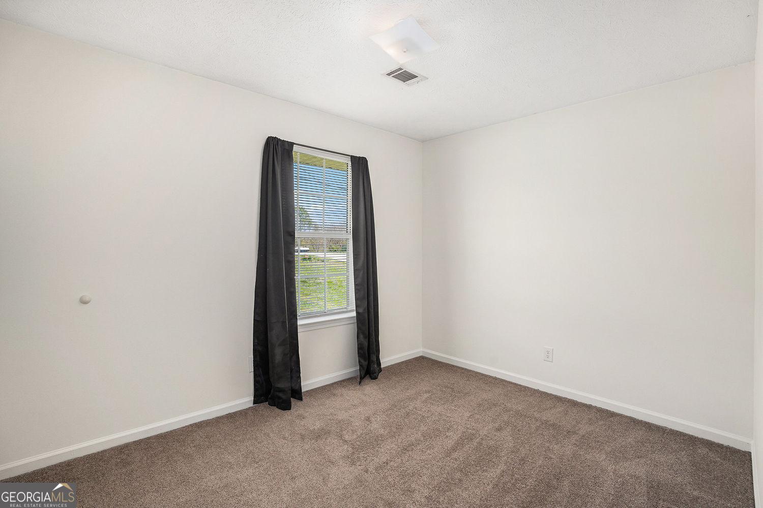 5794 Parks Road Property Photo 9
