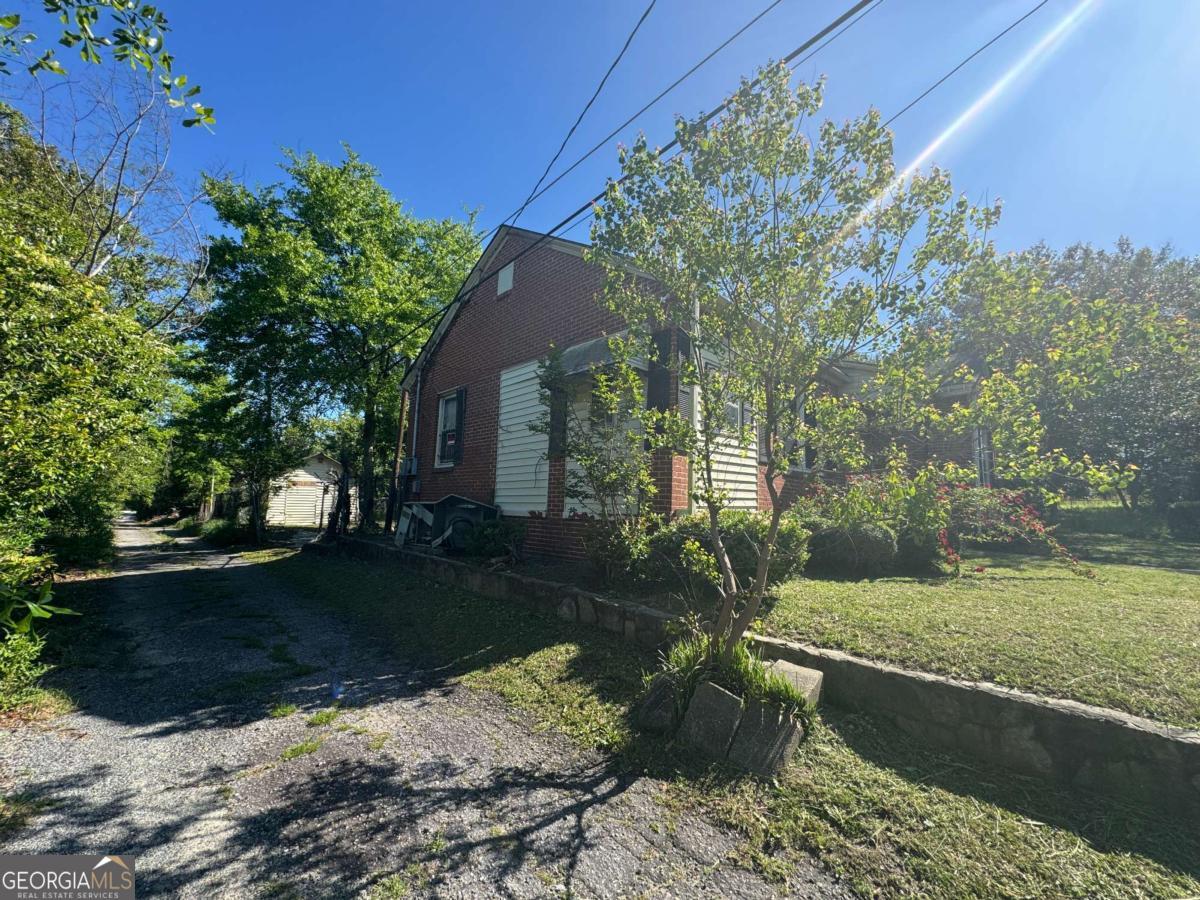 2773 Beech Avenue Property Photo 4