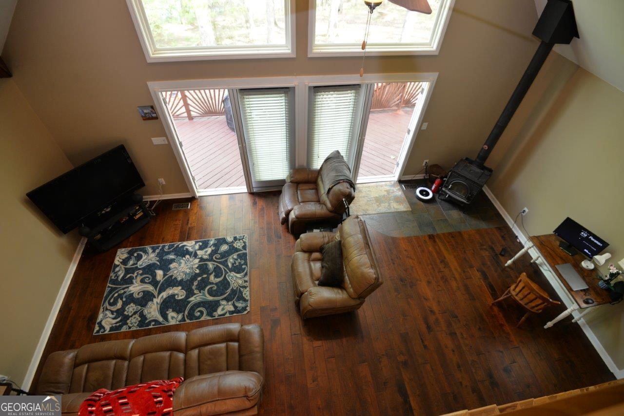 304 Anchor Pointe Drive Property Photo 5
