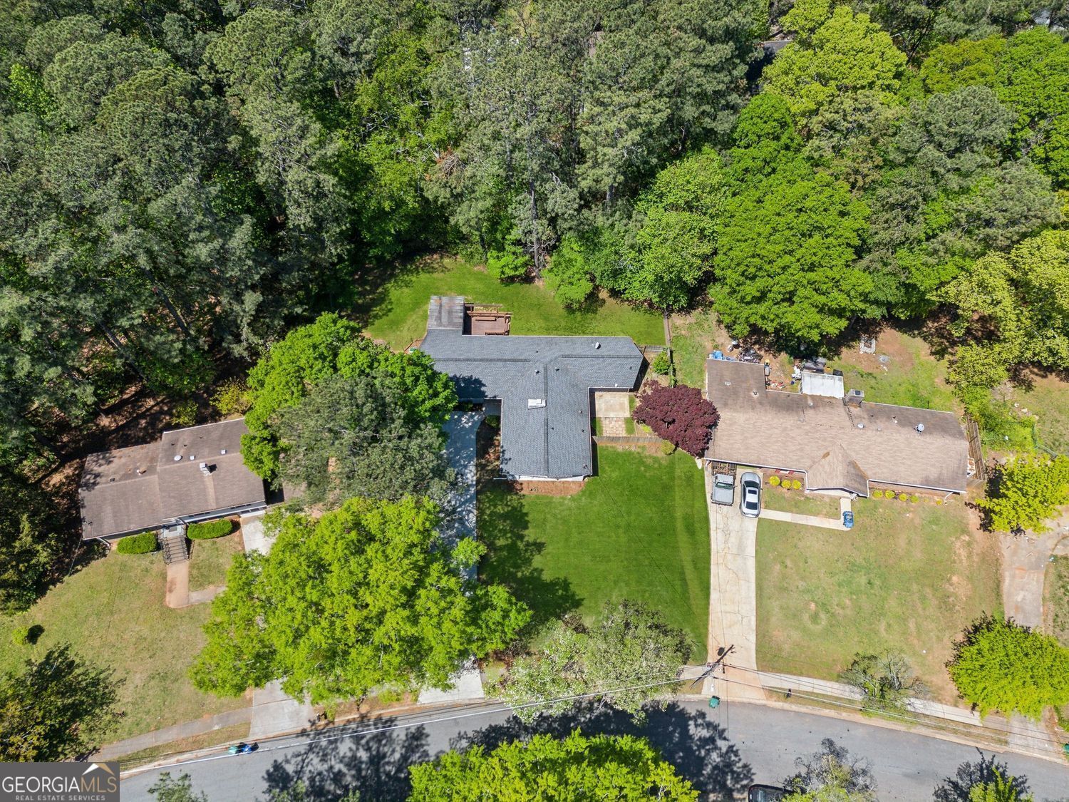 553 Candlewood Drive Property Photo 4