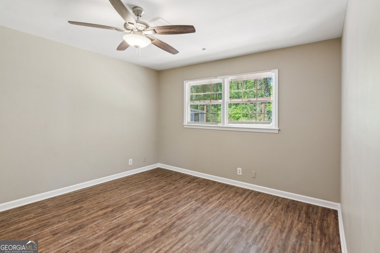 553 Candlewood Drive Property Photo 18