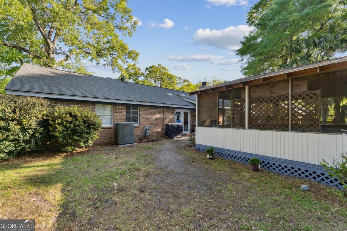 13 River Oaks Road Property Photo 5