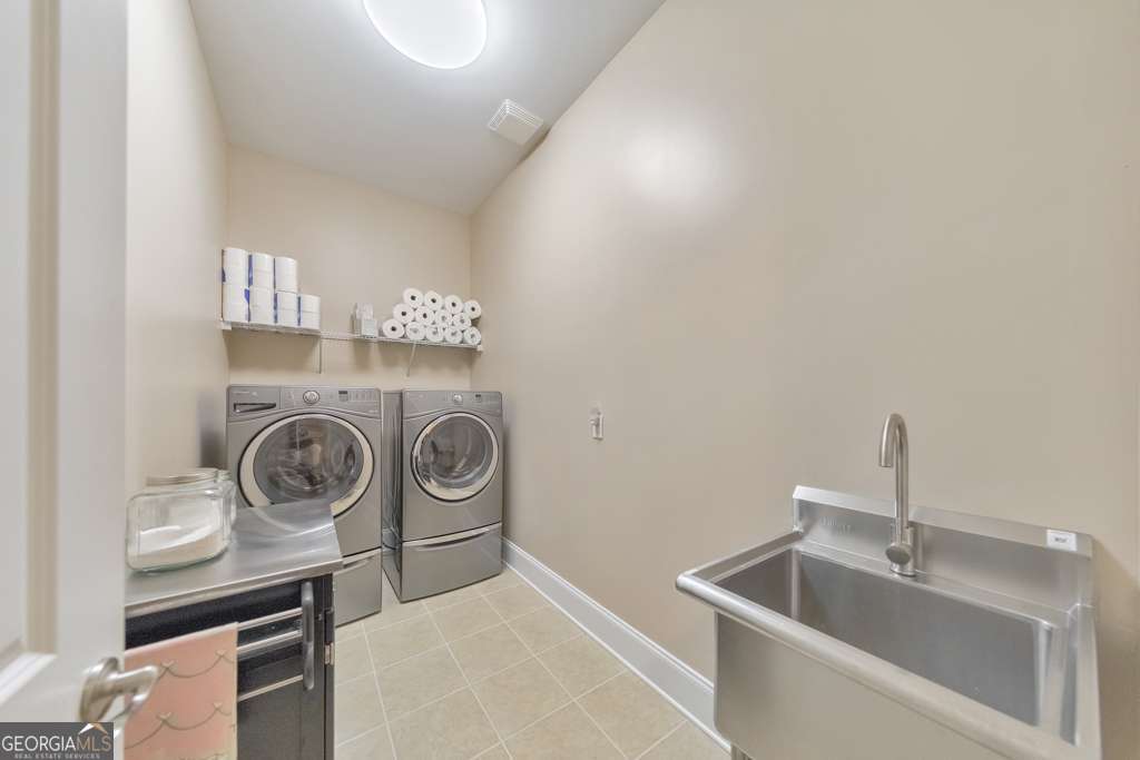 1438 Kings Park Drive Nw Property Photo 27