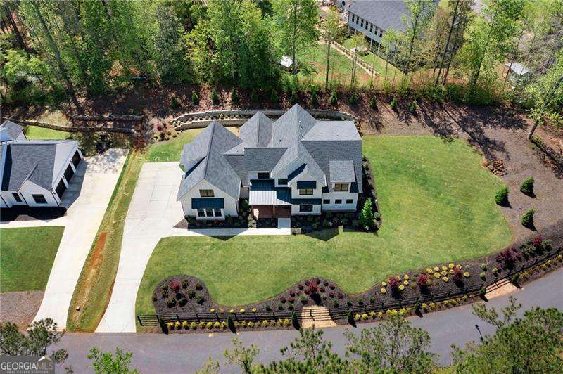 120 Farm Gate Drive Property Photo 1