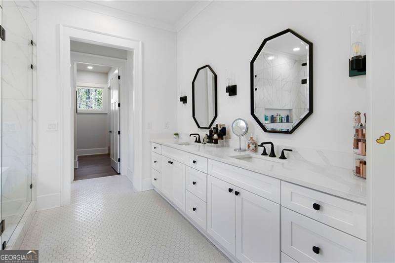 120 Farm Gate Drive Property Photo 28