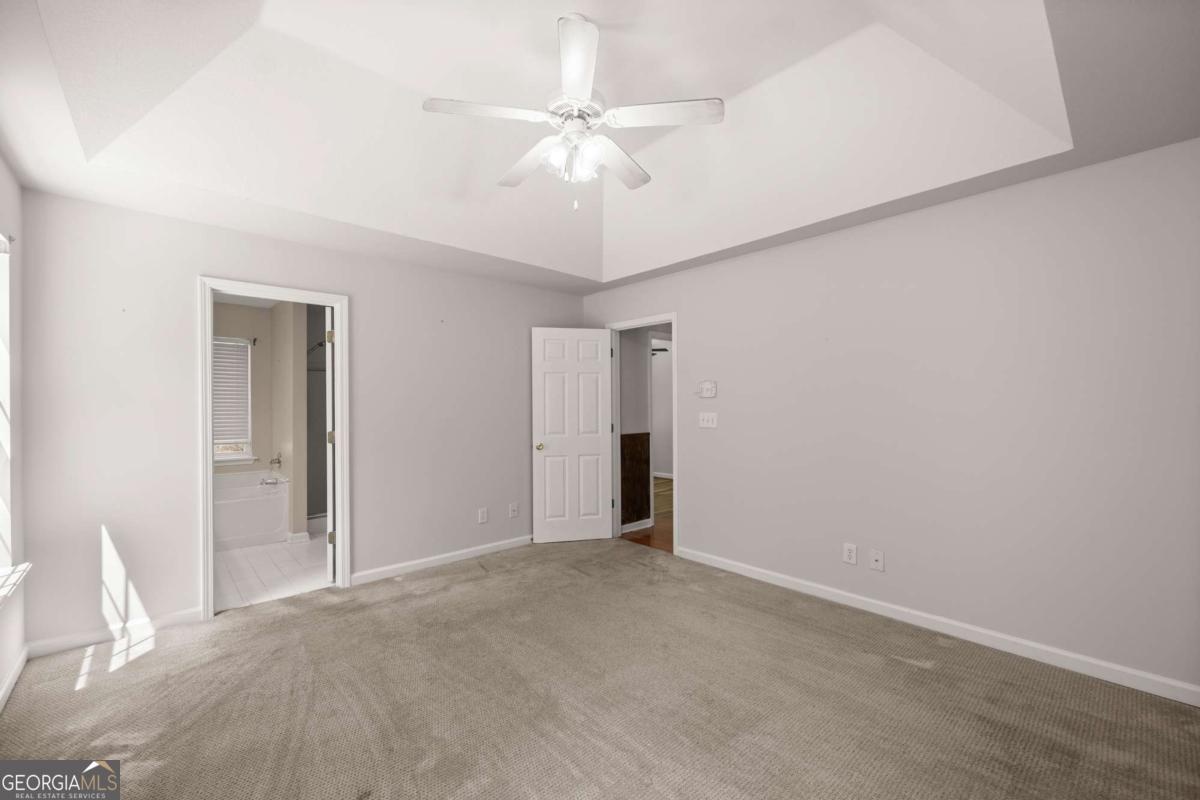 895 Charleston Court Property Photo 23
