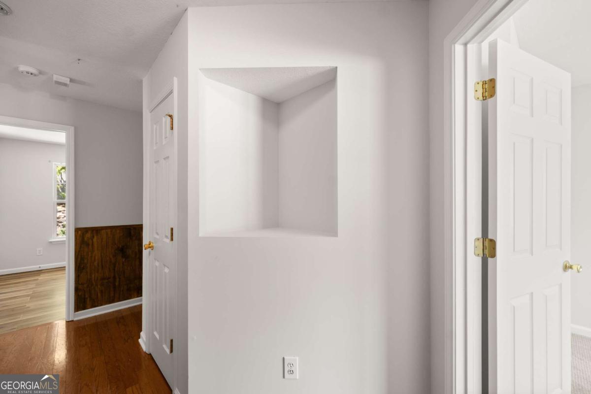 895 Charleston Court Property Photo 31