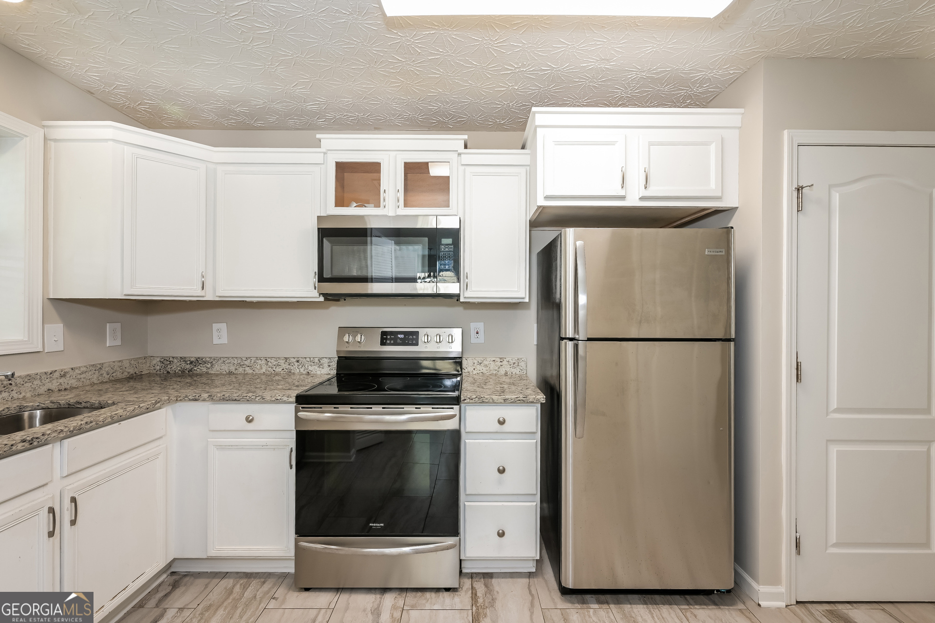 7161 Bowie Drive Property Photo 7