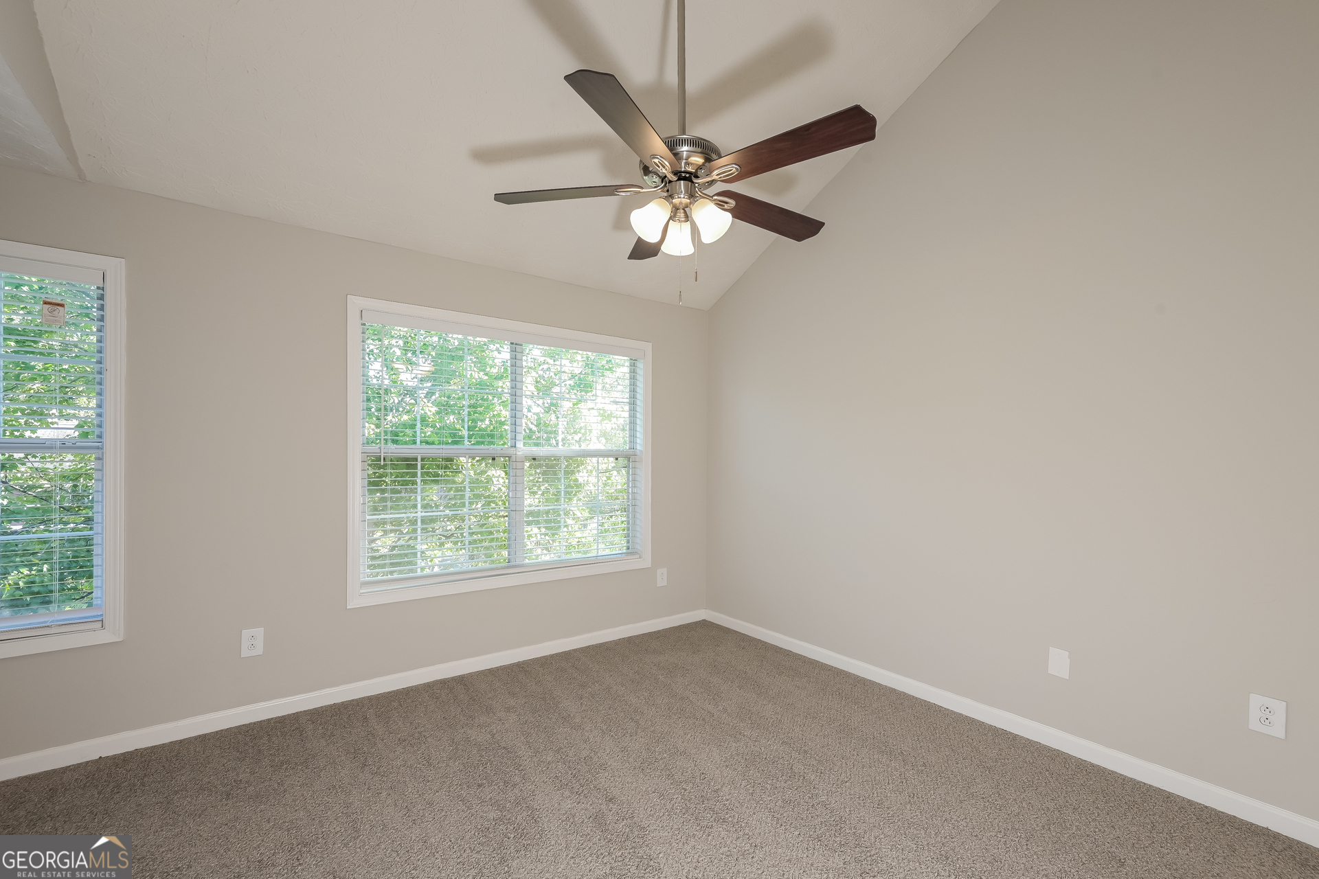 7161 Bowie Drive Property Photo 10