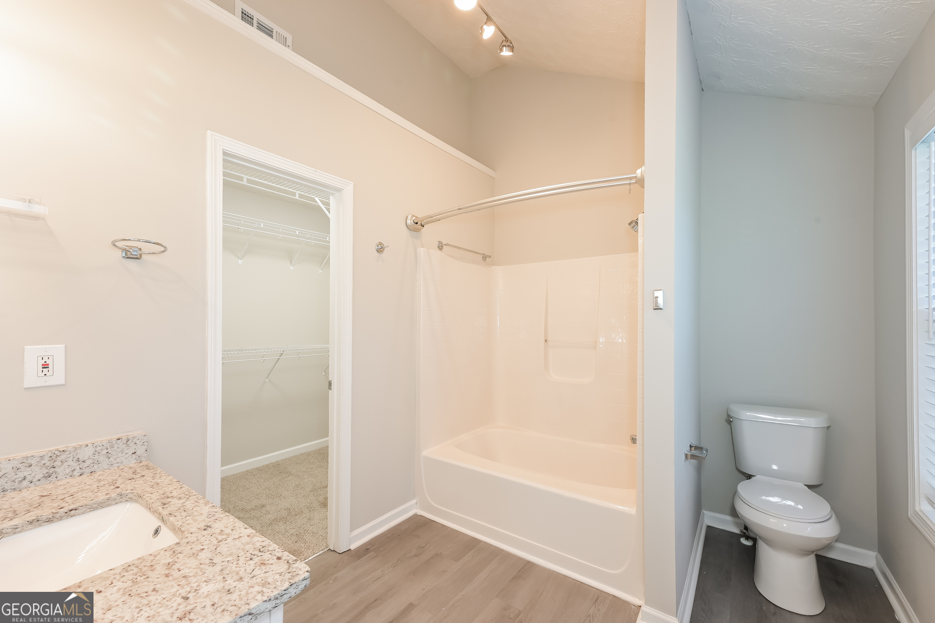7161 Bowie Drive Property Photo 13